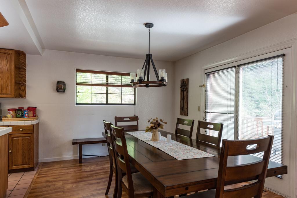 Inside Yosemite Mountain Beauty Villa โยเซมิตีเวสต์ ภายนอก รูปภาพ